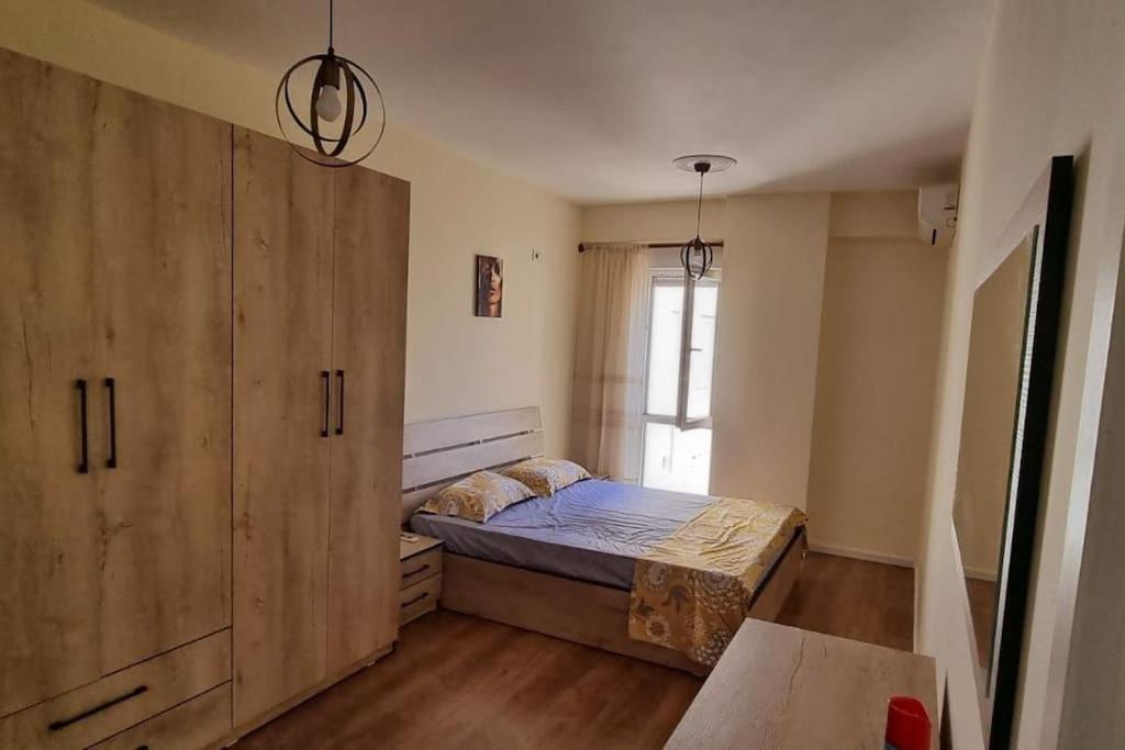 New & Great Located Apartment Near Center 티라나 외부 사진