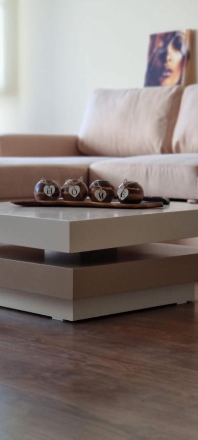 New & Great Located Apartment Near Center 티라나 외부 사진